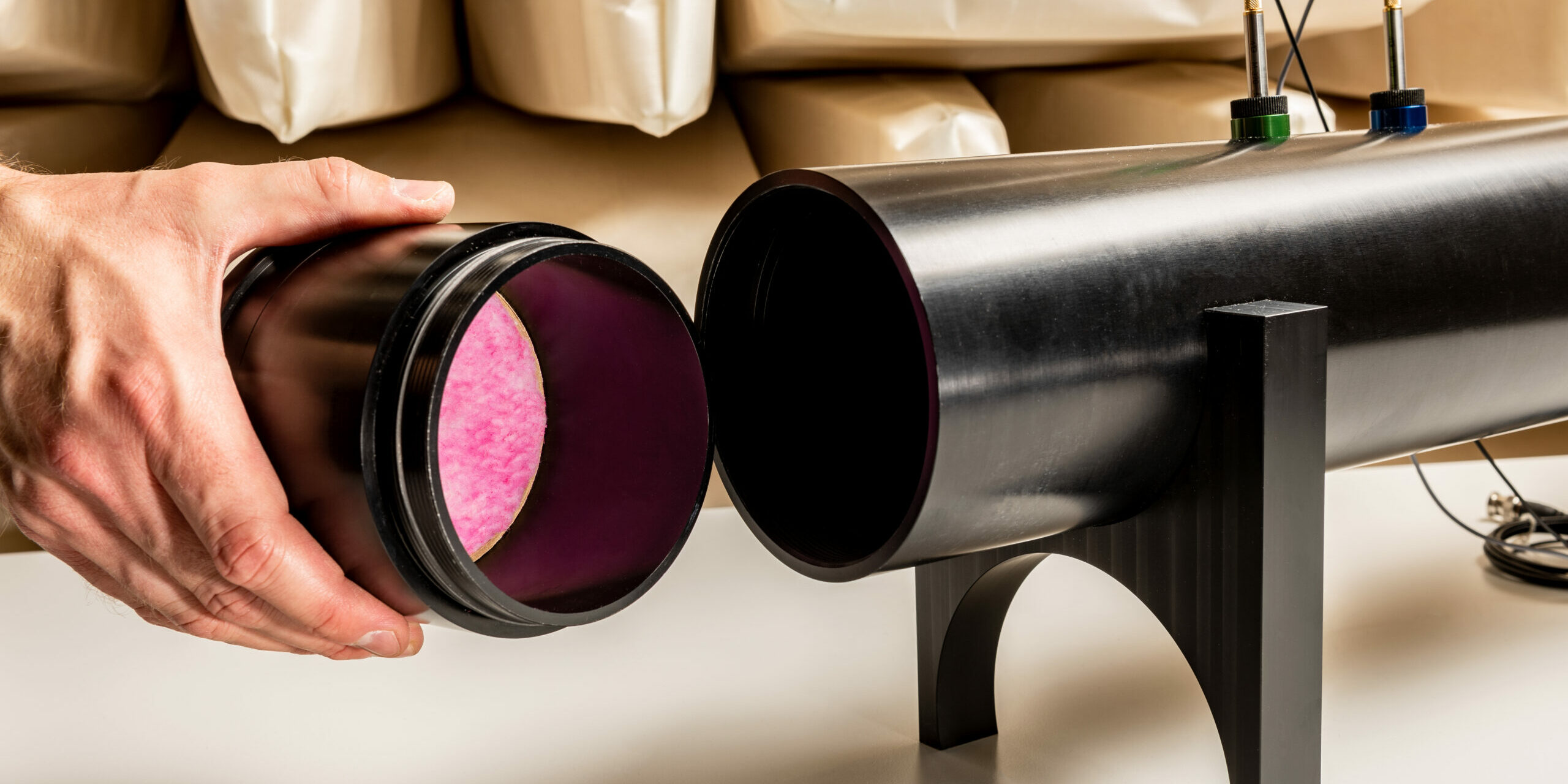 Glasswolle im Probenhalter des Impedanzmessrohrs